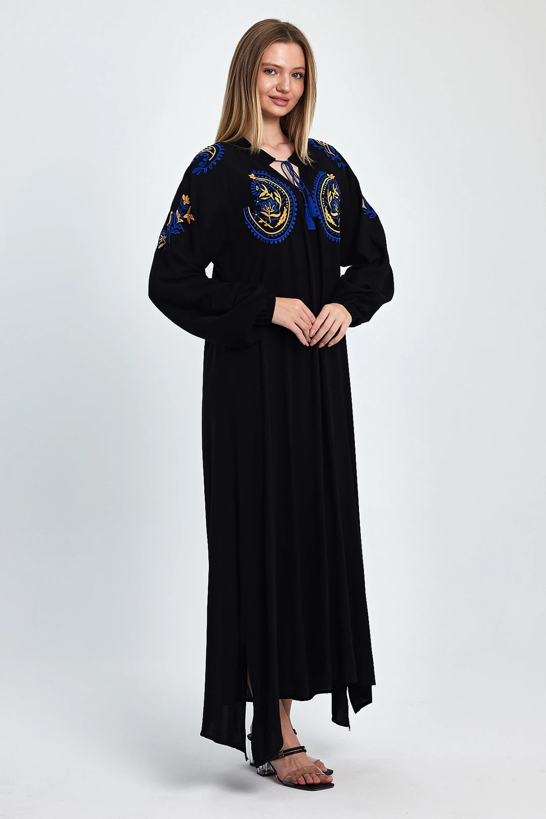 Oriental Breeze Nakış Detaylı Elbise