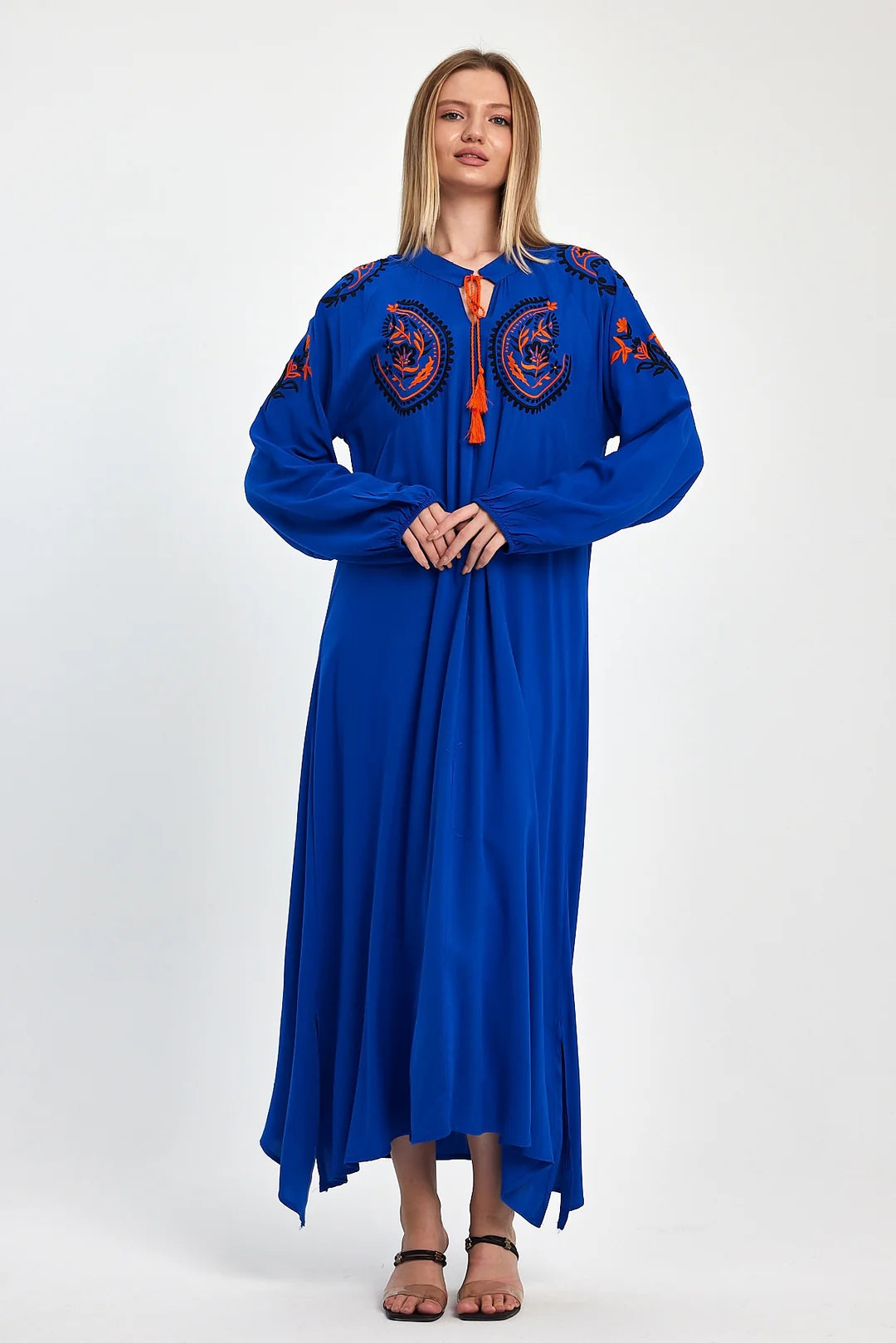 Oriental Breeze Nakış Detaylı Elbise