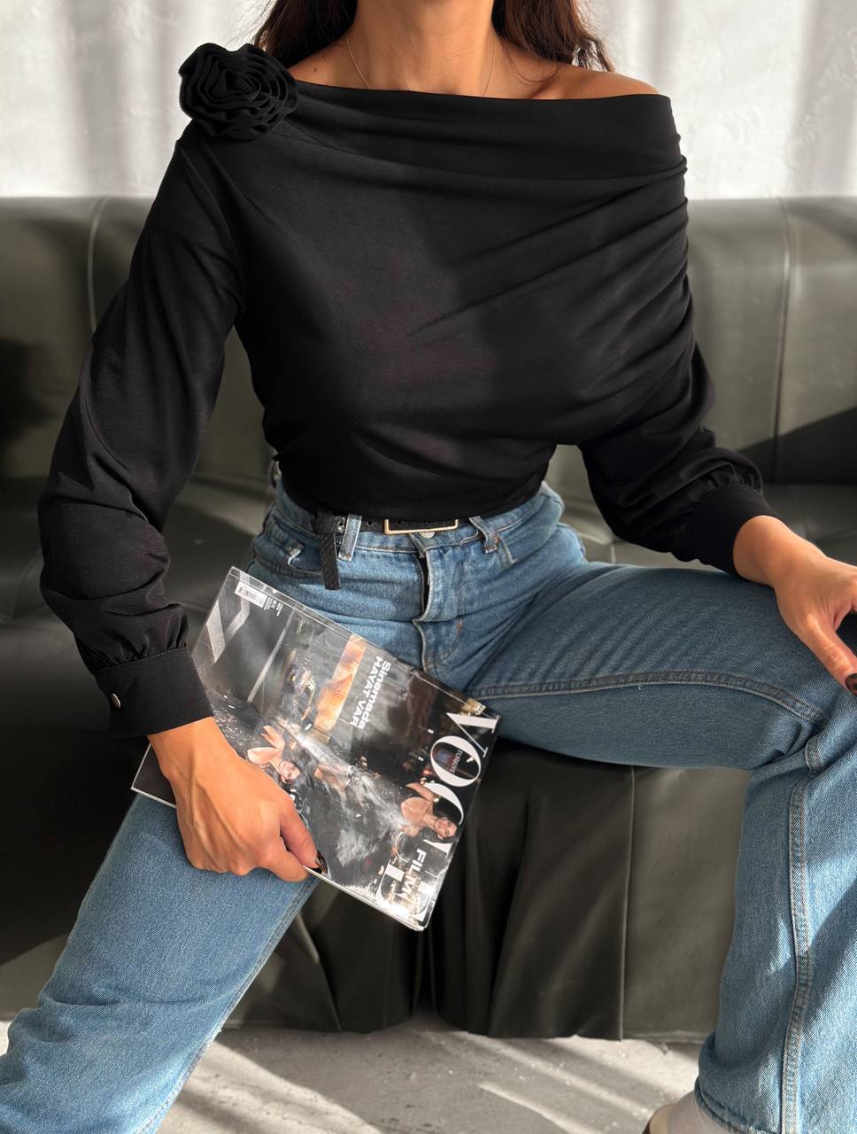 Gül Detaylı Drape Bluz